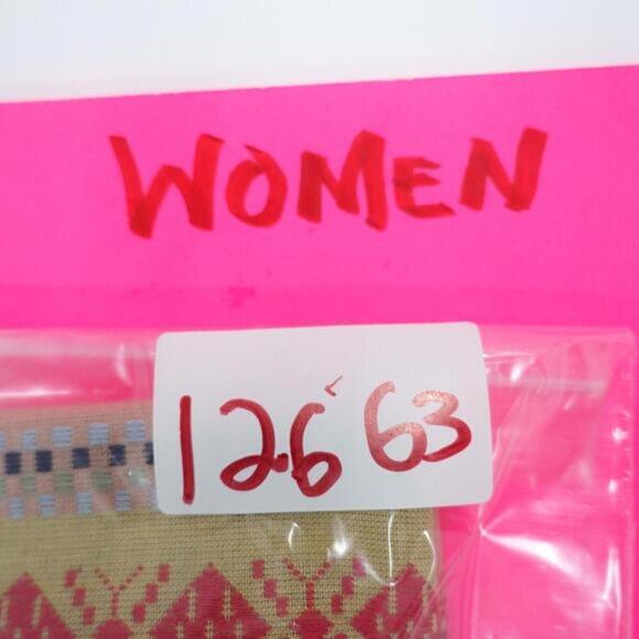 Kikomo Shirt Women's 22W Multicolor Aztec 100%‎ Cotton Short Sleeve Button-Up - Picture 6 of 6